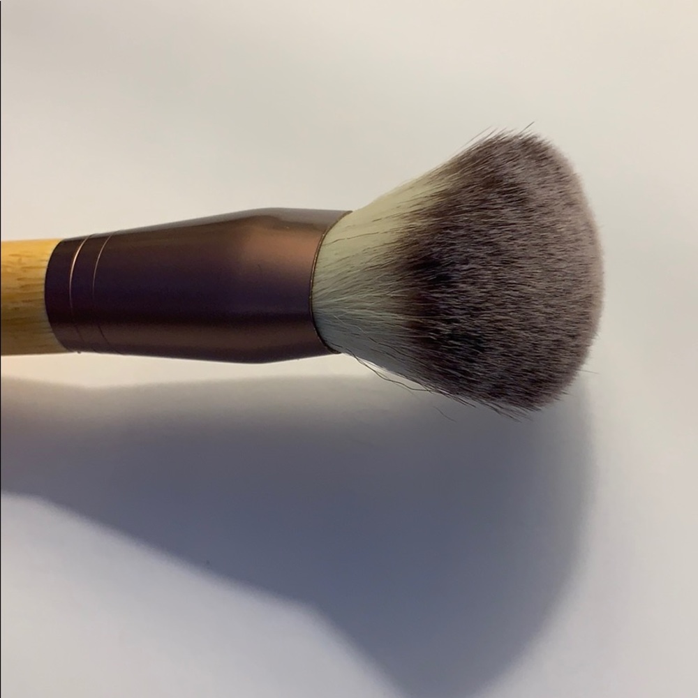 Angled Brush - Picture 2 of 3